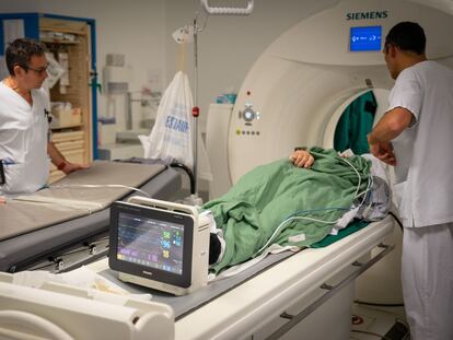 An 81-year-old patient undergoes a brain scan.