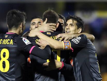 Los jugadores del Espanyol celebran el gol del empate ante el Alcorc&oacute;n. 