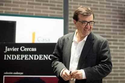 Javier Cercas, durante la presentación, a principios de marzo, de última novela, 'Independencia', en Barcelona.