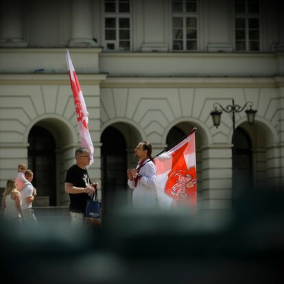 Lluís Llach va a por Lukashenko