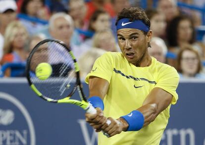 Rafael Nadal en el juego contra Nick Kyrgios.