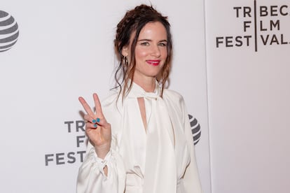 Juliette Lewis – “Hay ideas preconcebidas en los medios sobre ella que molestan”, declaró en la revista Time la actriz y cantante, que ha definido la iglesia como una “religión filosófica y un movimiento de autoayuda”. De Lewis se cuenta también que, a principios de los noventa, trató de captar sin éxito a su novio por aquel entonces, Brad Pitt.