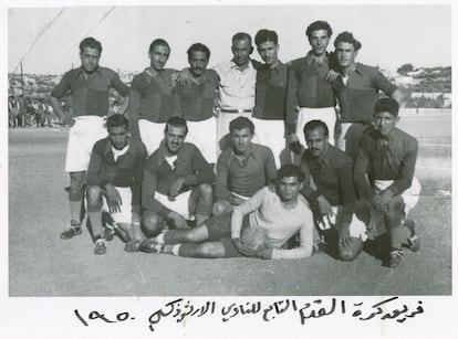 Imagen de 1950 del equipo de ftbol de los cristianos ortodoxos. Fotografa perteneciente a la The Papal Scouts Troops of Beit Jala Collection.