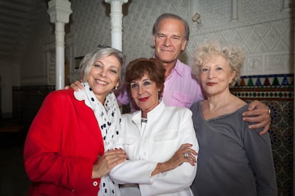 De izquierda a derecha, Kiti Mánver, Concha Velasco, Lluís Homar y Magüi Mira, los cuatro galardonados en los Premios Ceres de 2014.