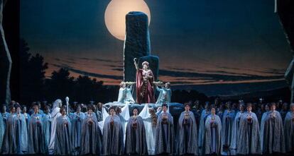 Un momento de la producción de 'Norma' que llega a Sevilla.
