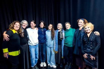 Algunas de las participantes en los Encuentros Coreográficos Internacionales; desde la izquierda, Isamay Benavente, María Pagés, Helena Martín, Chloé Brulé, Rafaela Carrasco, Ana Laguna, Sara Cano, Nazareth Panadero y Sol Picó, el martes 21 de noviembre en Fuenlabrada (Madrid).