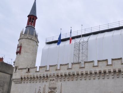 El Ayuntamiento de La Rochelle, en restauraci&oacute;n.