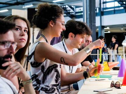 Taller de Antigravitational Luthiers en la pasada edici&oacute;n de S&oacute;nar+D.