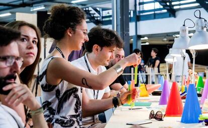 Taller de Antigravitational Luthiers en la pasada edición de Sónar+D.