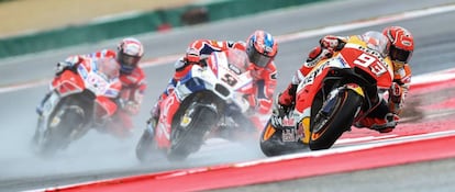 Márquez, Petrucci y Dovizioso.