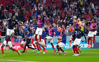 Los jugadores de Francia celebran el pase a la final del Mundial, el pasado miércoles en Jor.