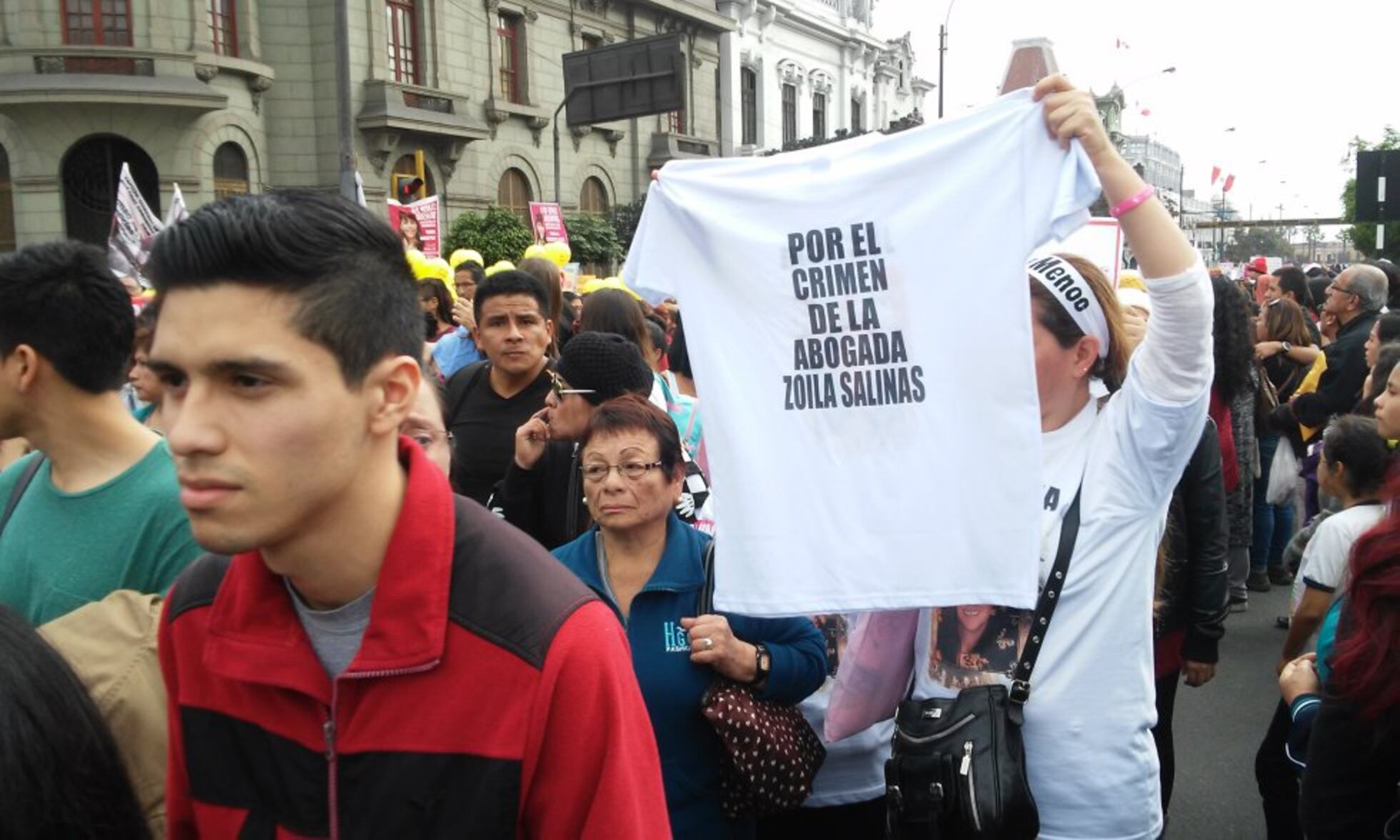 Miles marchan en Lima contra la violencia hacia las mujeres. | Fotos ...
