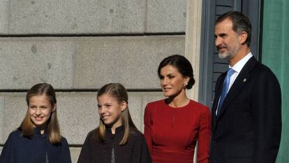 La princesa Leonor, la infanta Sofia y los reyes Letizia y Felipe, el pasado diciembre en Madrid.