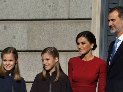 La princesa Leonor, la infanta Sofia y los reyes Letizia y Felipe, el pasado diciembre en Madrid.