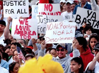 Manifestación en defensa de los derechos de los inmigrantes en Kansas (EE UU)