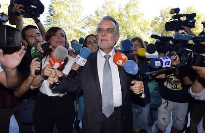El exvicealcalde de Valencia Alfonso Grau llega a declarar como imputado.