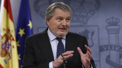 El portavoz del Gobierno, Íñigo Méndez de Vigo, durante una rueda de prensa