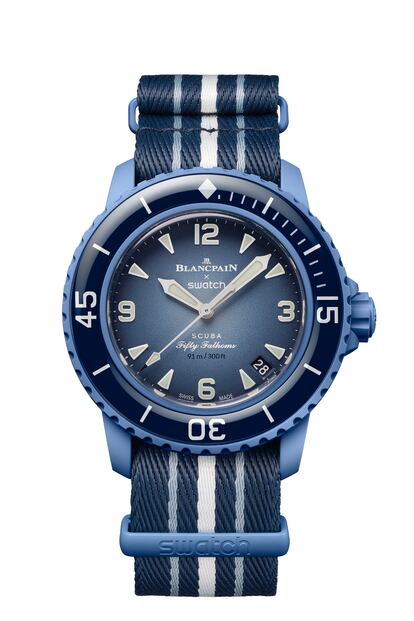 El modelo Atlantic Ocean de la colección Bioceramic Scuba Fifty Fathoms de Blancpain x Swatch.