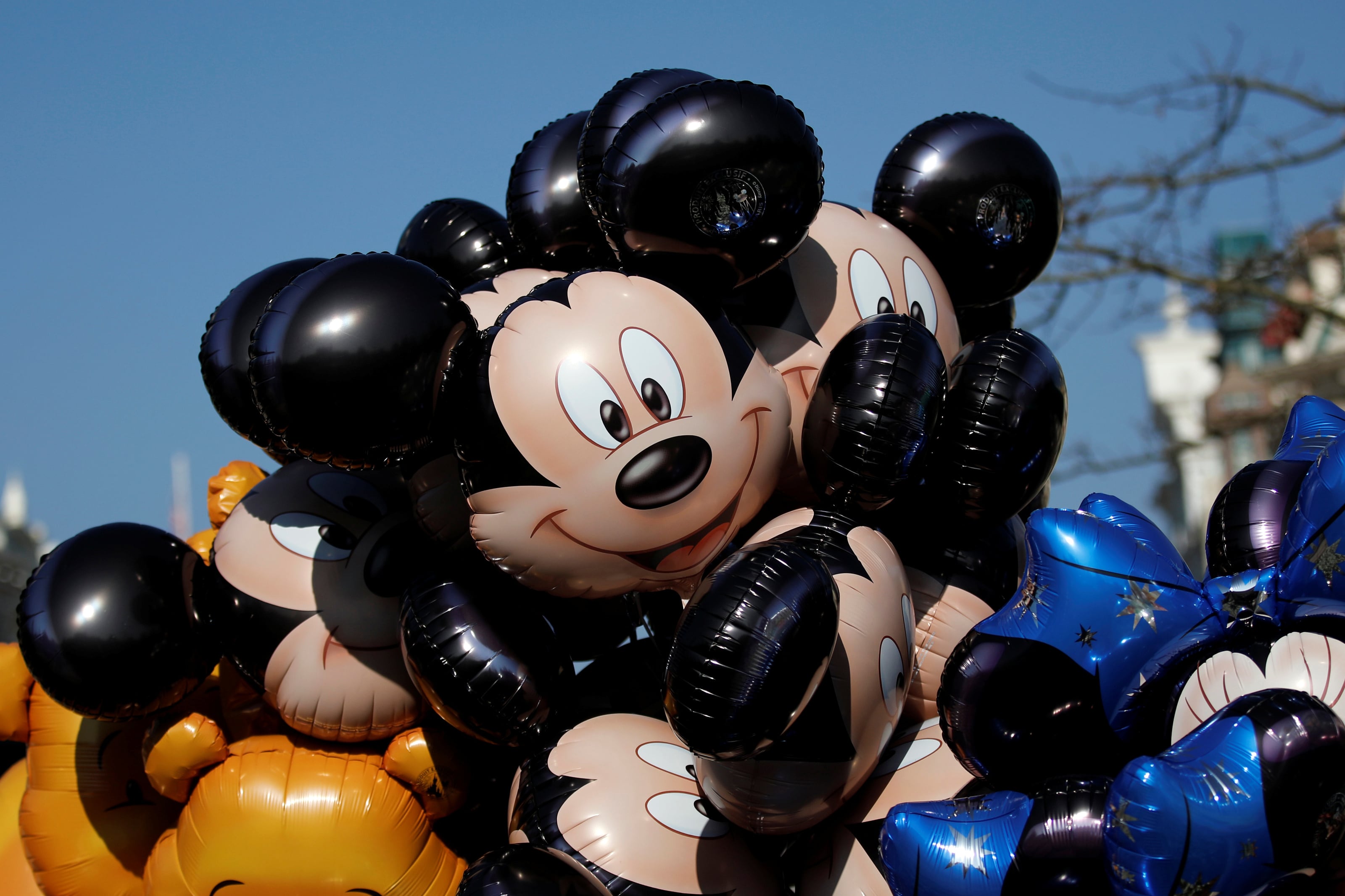 ¿A quién pertenece el ratón Mickey?