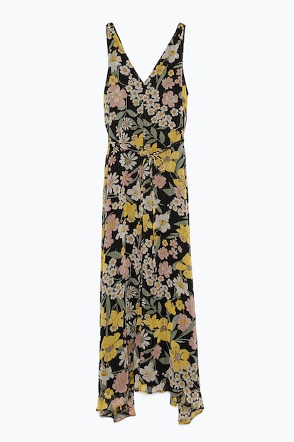 Vestido con estampado de flores de Zara (49,95 euros).