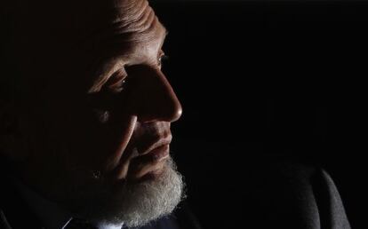El presidente del IFO, Hans-Werner Sinn, defiende más ajustes