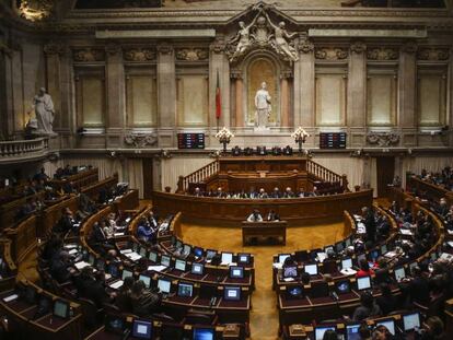 Vista general del Parlamento de Portugal.