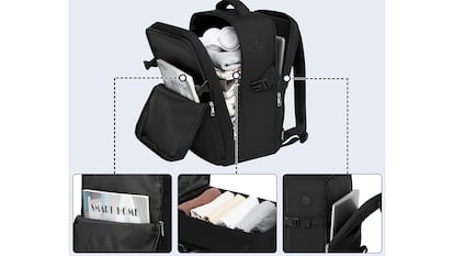 Mochila de viaje sobre fondo blanco.
