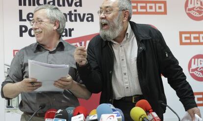 El secretario general de CC OO, Ignacio Fernández Toxo, y el de UGT, Cándido Méndez.