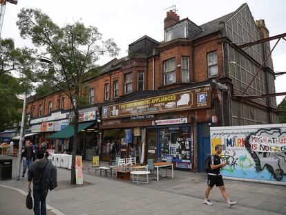 El Mercado de Seven Sisters en un histórico solar de Haringey, Londres.