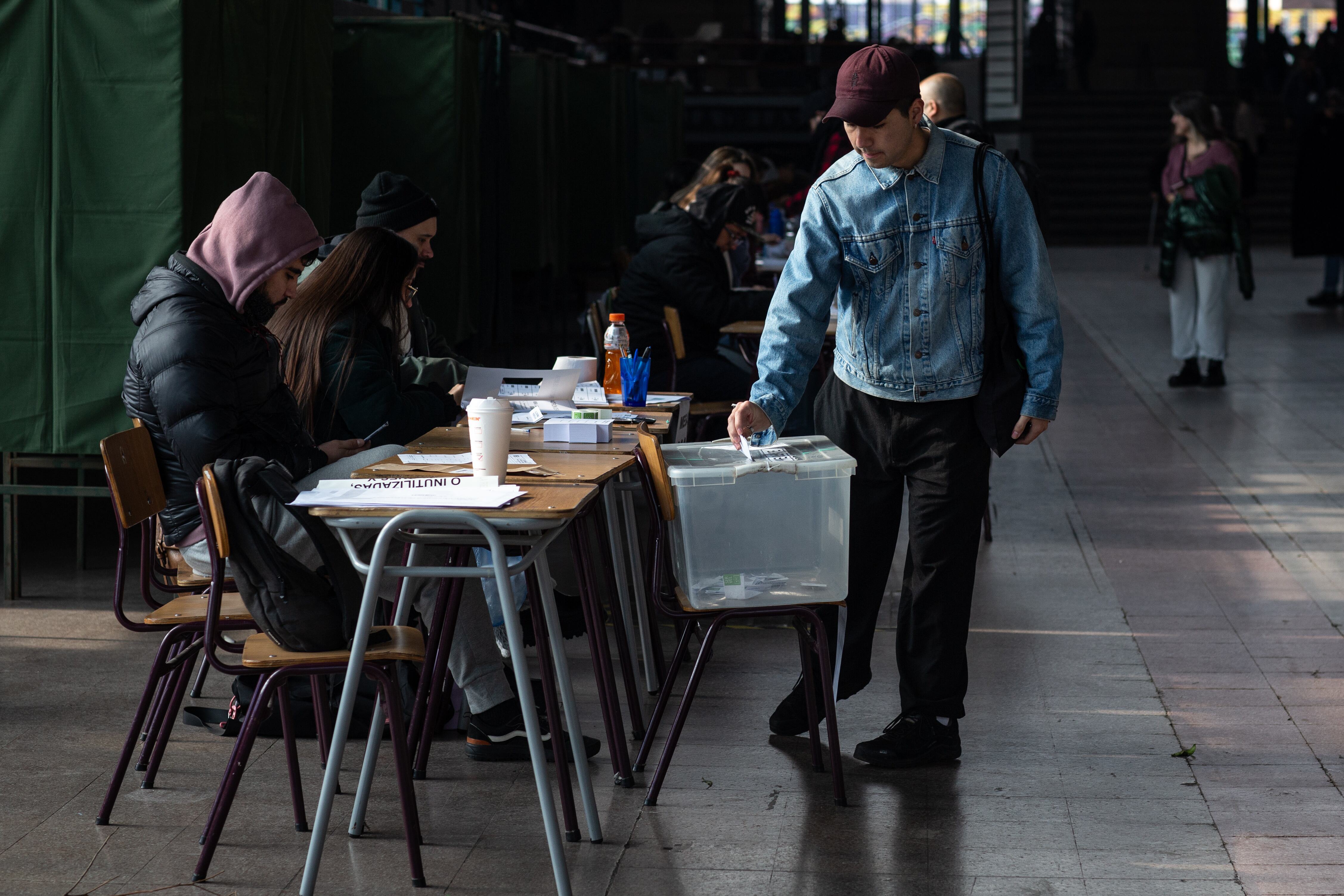 Cuándo es la primera vuelta de las elecciones presidenciales de Chile 2025 y cómo funciona el voto obligatorio