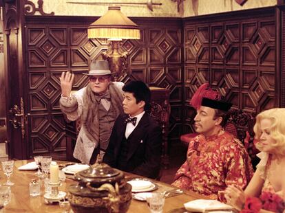 Un cadáver a los postres, de Robert Moore
