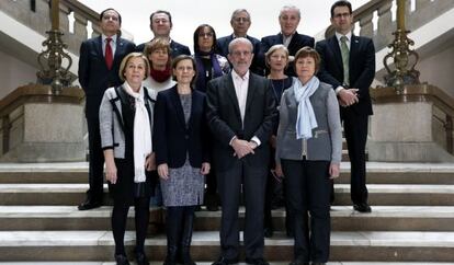 Morcillo, junto al equipo con el que opta a la reelección a rector de la Universitat de València