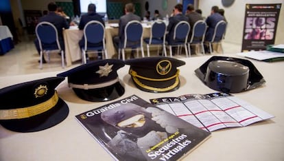 Agentes de Iberoamérica, durante la reunión celebrada en Granada.