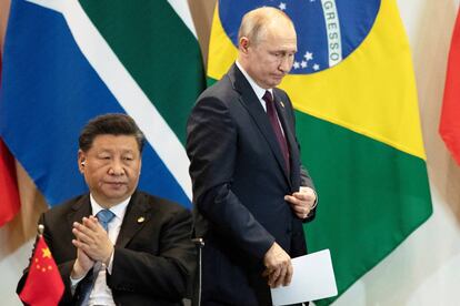 Xi Jinping, junto a Putin este jueves en Brasilia.