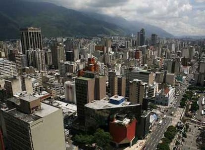 Vista de Caracas, la capital venezolana. Unas 17 millones de personas han sido convocadas a votar para elegir a 630 funcionarios regionales