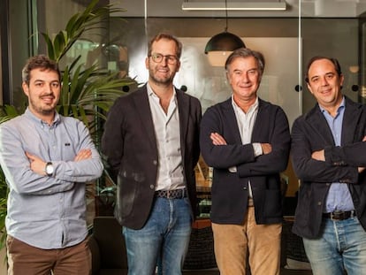 El equipo de WeCity: desde la izquierda, Víctor Montes, Antonio Mañas, Rafael Merry del Val (consejero delegado), José Navarro y Ricardo Gasset. 