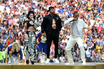 Will Smith, Nicky Jam e Era Istrefi na festa de encerramento da Copa.