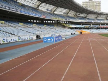 Imagen de las pistas de atletismo del estadio de Anoeta.