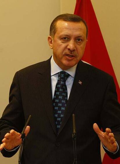 El primer ministro turco, Tayipp Erdogan, ayer en La Moncloa.