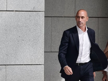 El expresidente de la Real Federación Española de Fútbol (RFEF) Luis Rubiales, en una comparecencia en la Audiencia Nacional en septiembre.