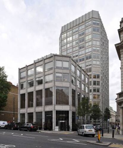 El edificio de 'The Economist', de los arquitectos Peter y Alison Smithson, en Londres.