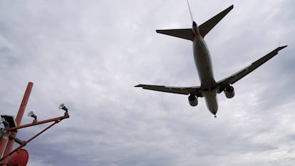 Avião Boeing 737 MAX 8 operado pela American Airlines.