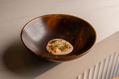 Plato de langostinos de Sanlúcar en adobo e hinojo. Imagen proporcionada por el restaurante Mare.
