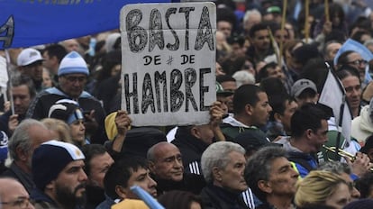 Manifestación para denunciar el hambre y la precariedad en Buenos Aires, Argentina, en 2018.