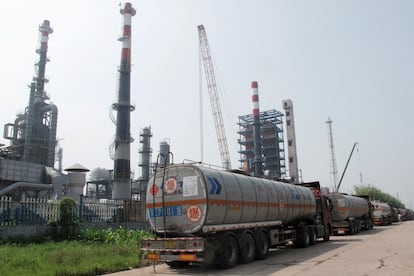 Refinería de petróleo en la provincia china de Shandong