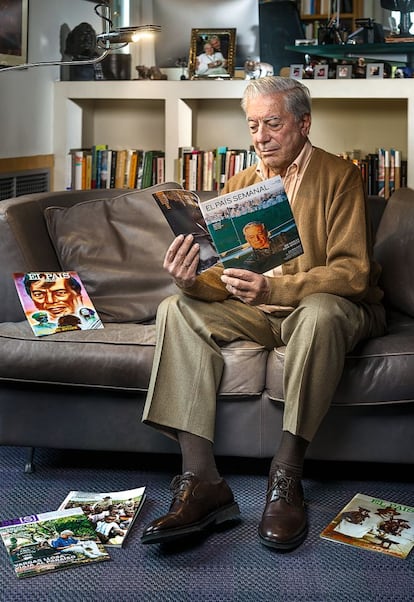 <p><b>Mario Vargas Llosa</b></p><p> “Nunca he sido un autor espontáneo. Todo lo que publico resulta de un trabajo muy intenso”. Mario Vargas Llosa (Arequipa, Perú, 1936), premio Nobel de Literatura, máximo exponente de la literatura hispanoamericana, se centra en un profundo trabajo de campo cada vez que se le ocurre una idea para una novela o una obra de teatro. “Me da seguridad”. El punto de inflexión en su carrera fue 'La ciudad y los perros', en 1963. “A partir de ese año mi vida entera se volcó en la literatura y para siempre”. Con la breve interrupción –tres años– de su carrera política, que lo llevó a presentarse a las elecciones generales de Perú en 1990. Perdió frente a Alberto Fujimori. “Superé muy rápido aquella decepción gracias al trabajo literario. La experiencia, deprimente y exultante a la vez, me enseñó mucho sobre la política. Aprendí a ser más pragmático y a moderar el radicalismo de mi juventud”. Cuatro años antes, el escritor había publicado su primera portada en 'El País Semanal' por su relato 'Mi hijo el etíope', sobre la etapa rastafari de su hijo Gonzalo. Considera que, actualmente, perder la privacidad es el precio que pagan “todas las personas que pasan al dominio público”. Al principio le desesperaba “la deformación sistemática” de su vida en la prensa amarilla. “Ahora procuro concentrarme en cosas importantes, y la chismografía no lo es”. En el número del 11 de enero de 2009 destacaba un reportaje suyo sobre la República Democrática del Congo. “Ese viaje fue, probablemente, la experiencia más triste que he tenido. Nunca conocí un país tan trágico, tan destruido, tan falto de esperanza”. El año siguiente, tras ser premiado con el Nobel, publicó en esta revista un extracto de su novela El sueño del celta, titulado 'La maldad', que habla de la colonización belga en ese mismo país en el siglo XIX por el rey Leopoldo II. “Un criminal tan inhumano como Hitler y Stalin”. Ganar el premio literario más importante promovió mucho sus libros en todo el mundo. “Pero también cambió mi vida para peor; ahora debo defender mucho más mi tiempo para poder leer y escribir”. </p>