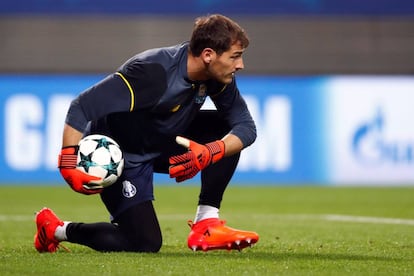 Casillas, durante un entrenamiento en Alemania.