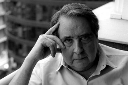 El editor y escritor Joan Agut, en 1999.