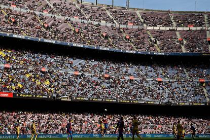 Vista general del Camp Nou durante el partido de Liga entre el Barcelona y el Levante el pasado 26 de septiembre.