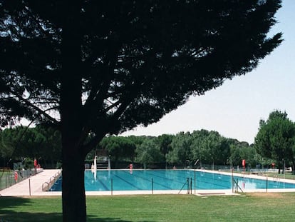Una piscina municipal.